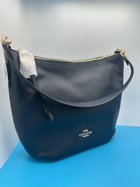 NEW! COACH Skylar Pebbled Leather Hobo Bag in Midnight. New with tags.